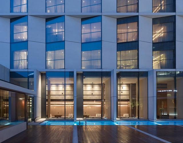 庞培法布拉大学